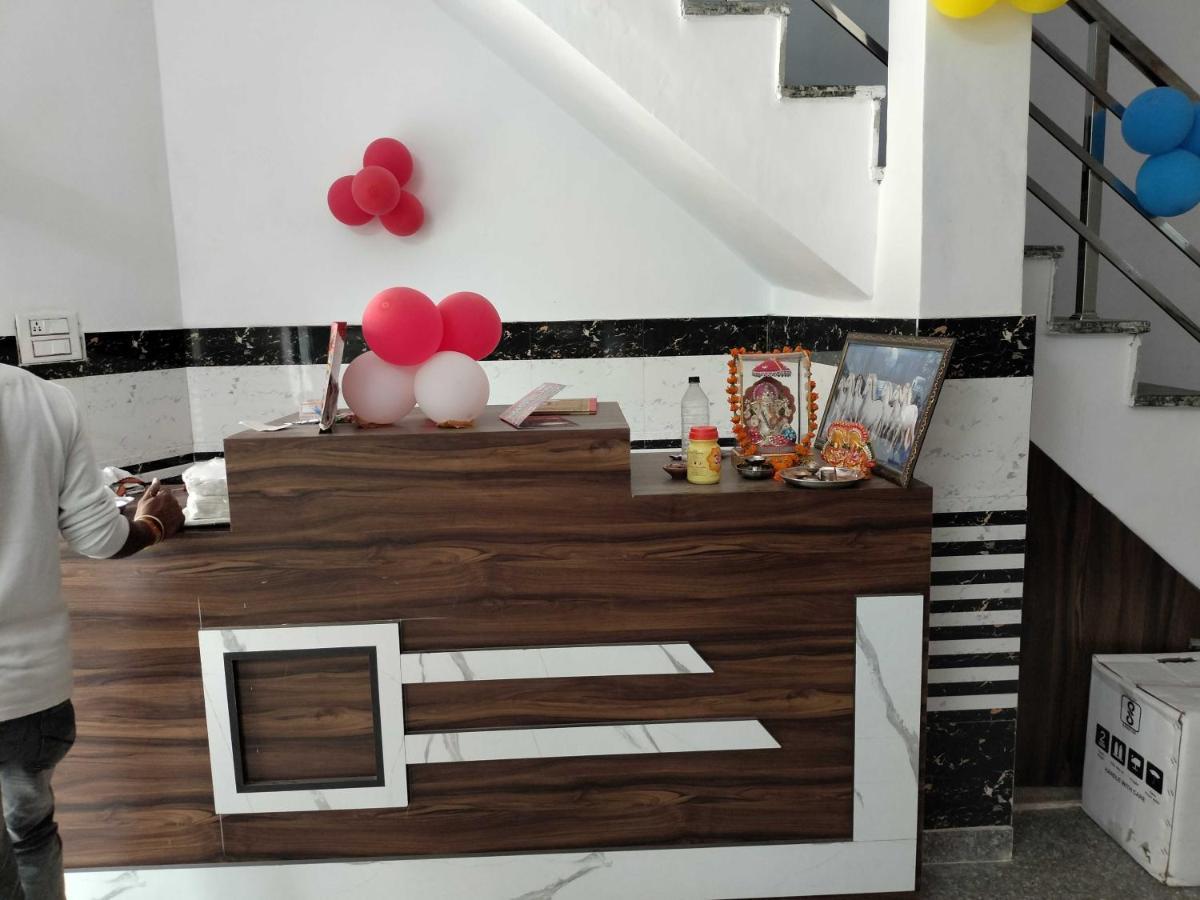 Oyo Shree G Hotell Agra  Exteriör bild